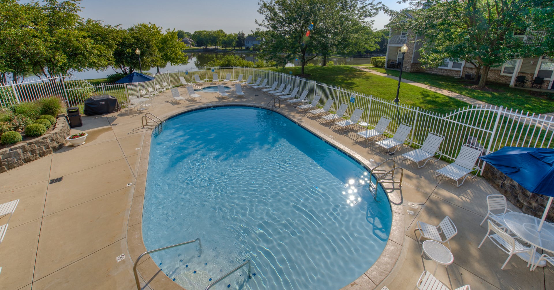 Bayshore&#32;Swimming&#32;Pool