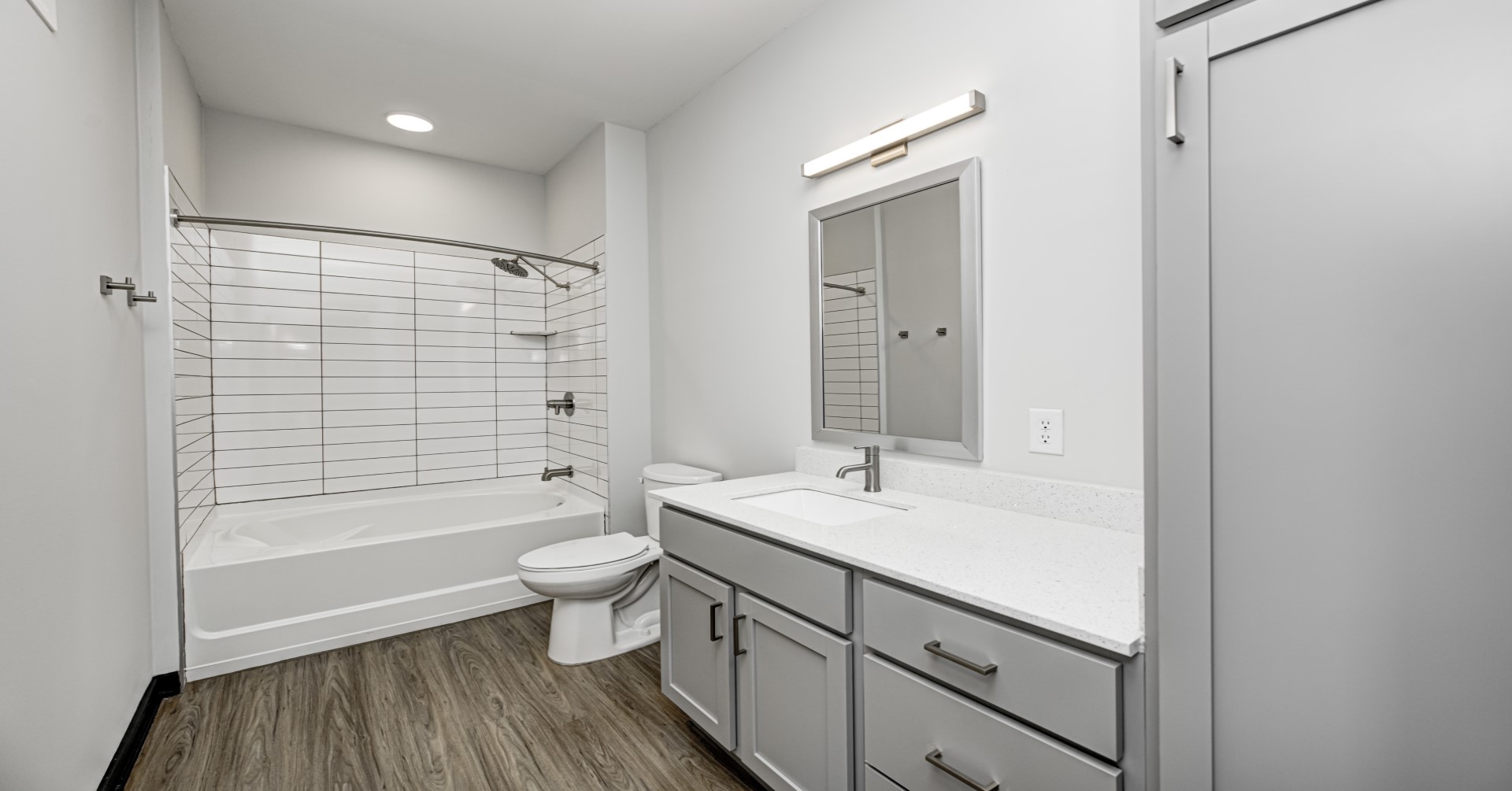 Block 20 Apartments Bathroom
