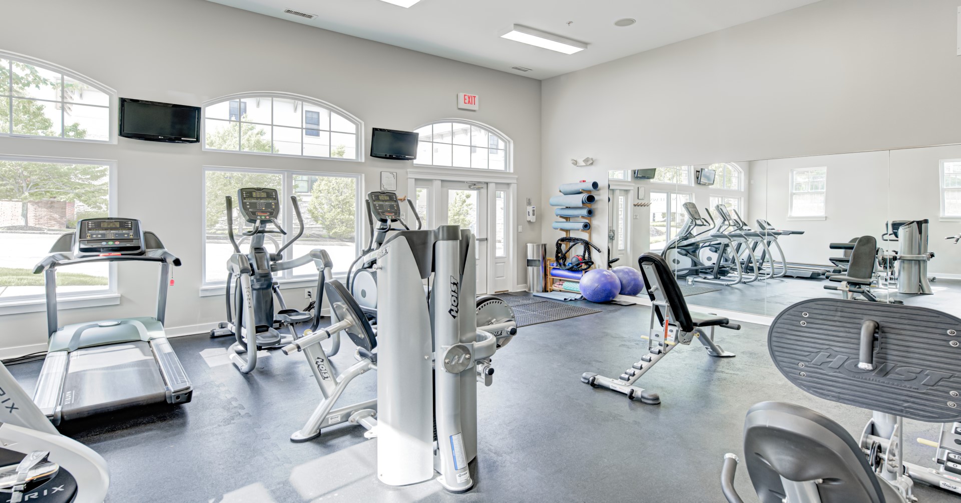 City Flats at Renwick Gym Photo