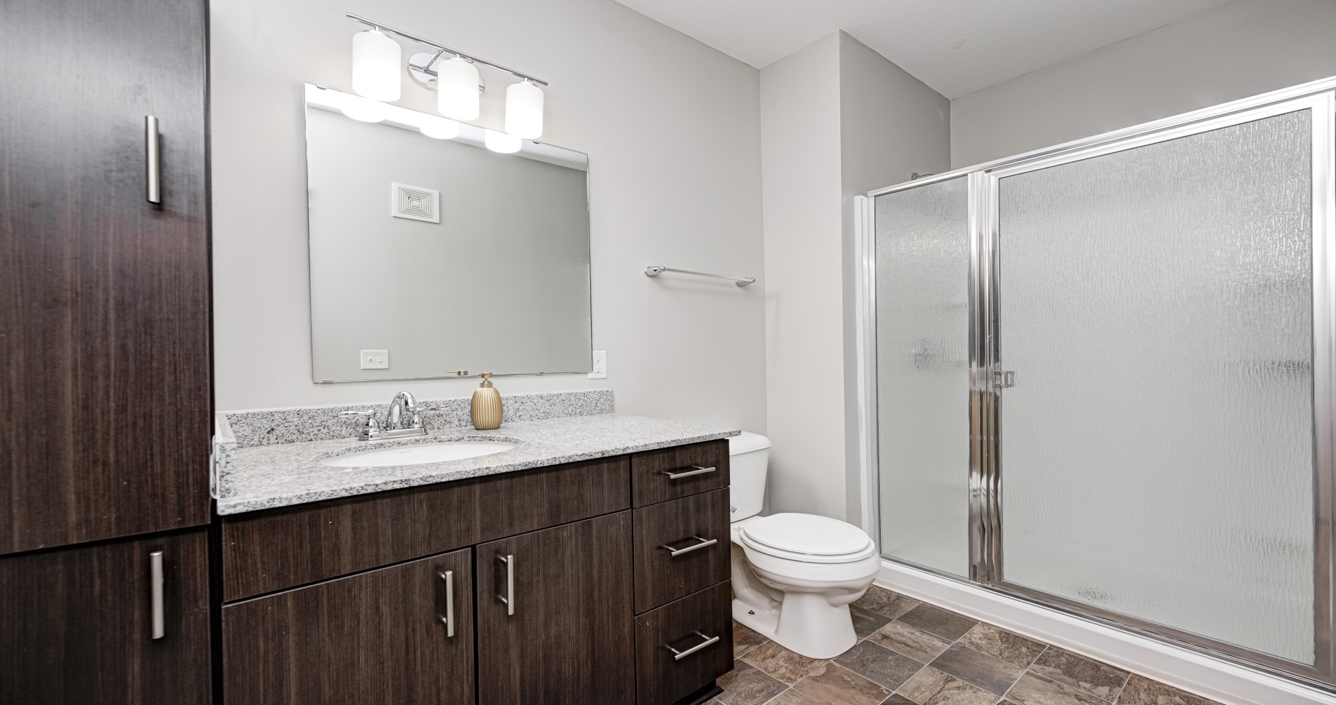 City Flats at Walnut Bathroom