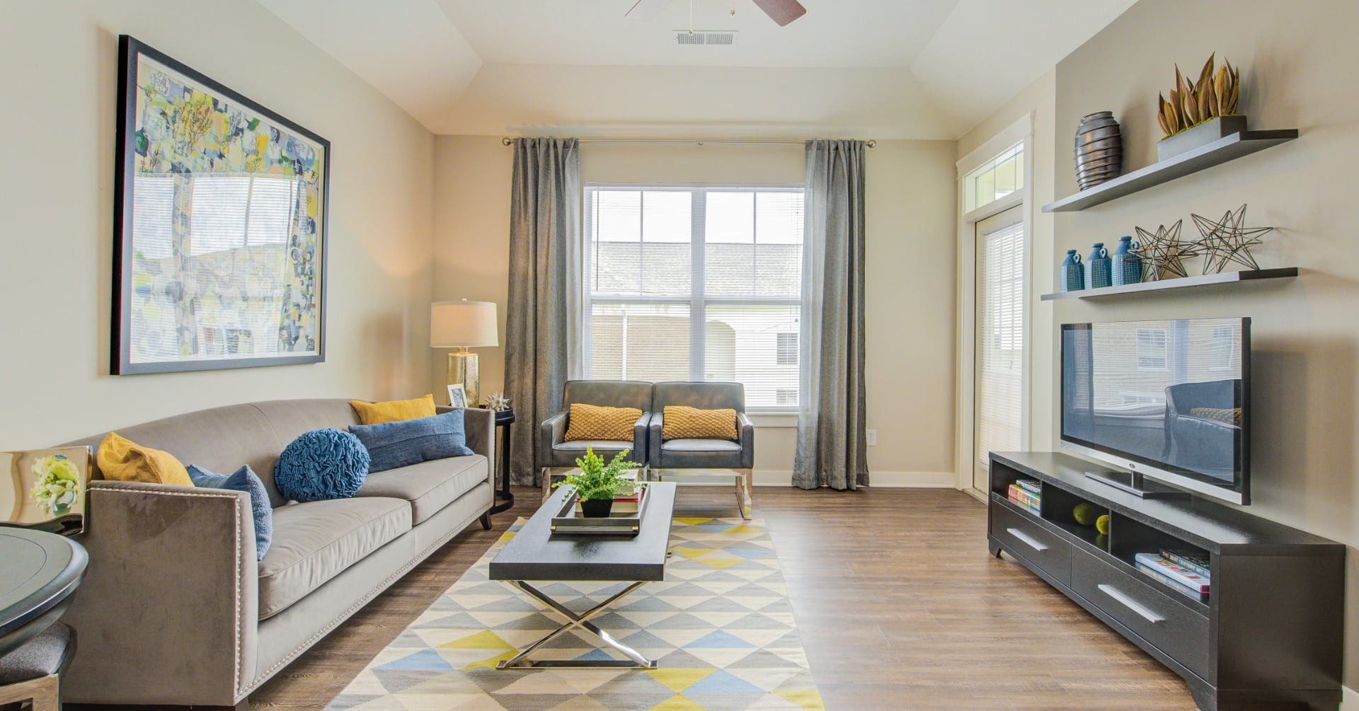 Highpointe Living Room