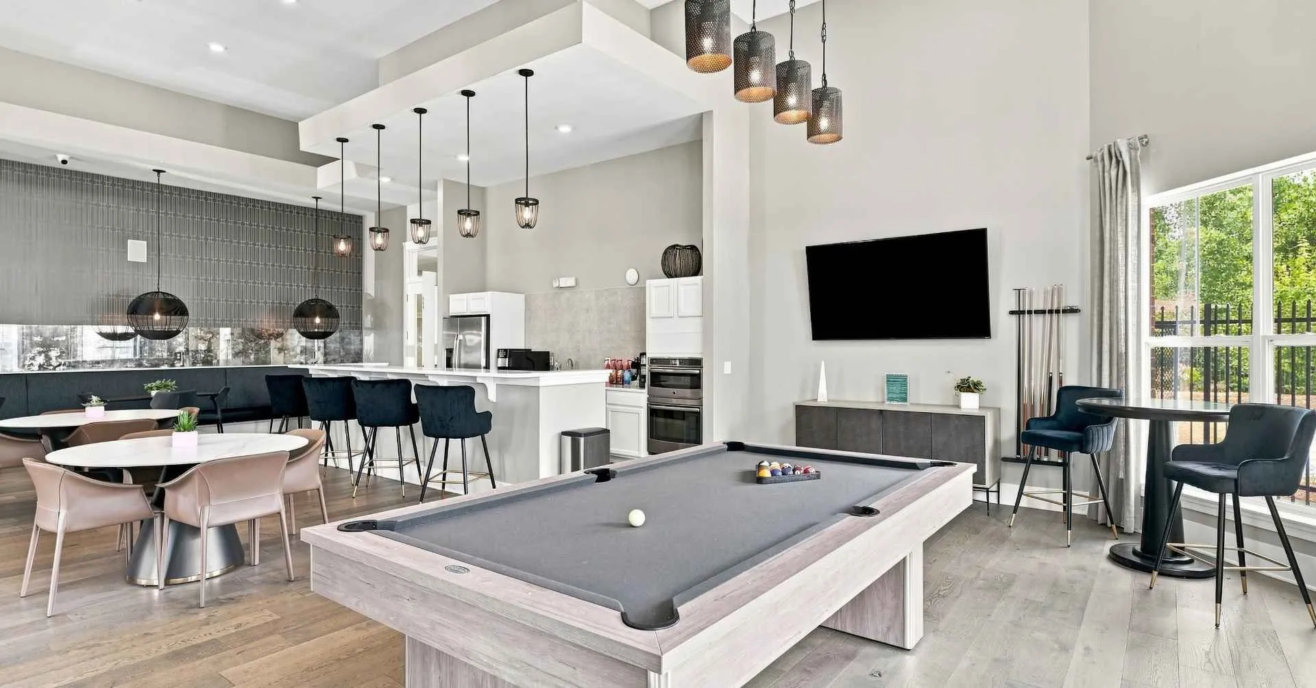 Highpointe Pool Table