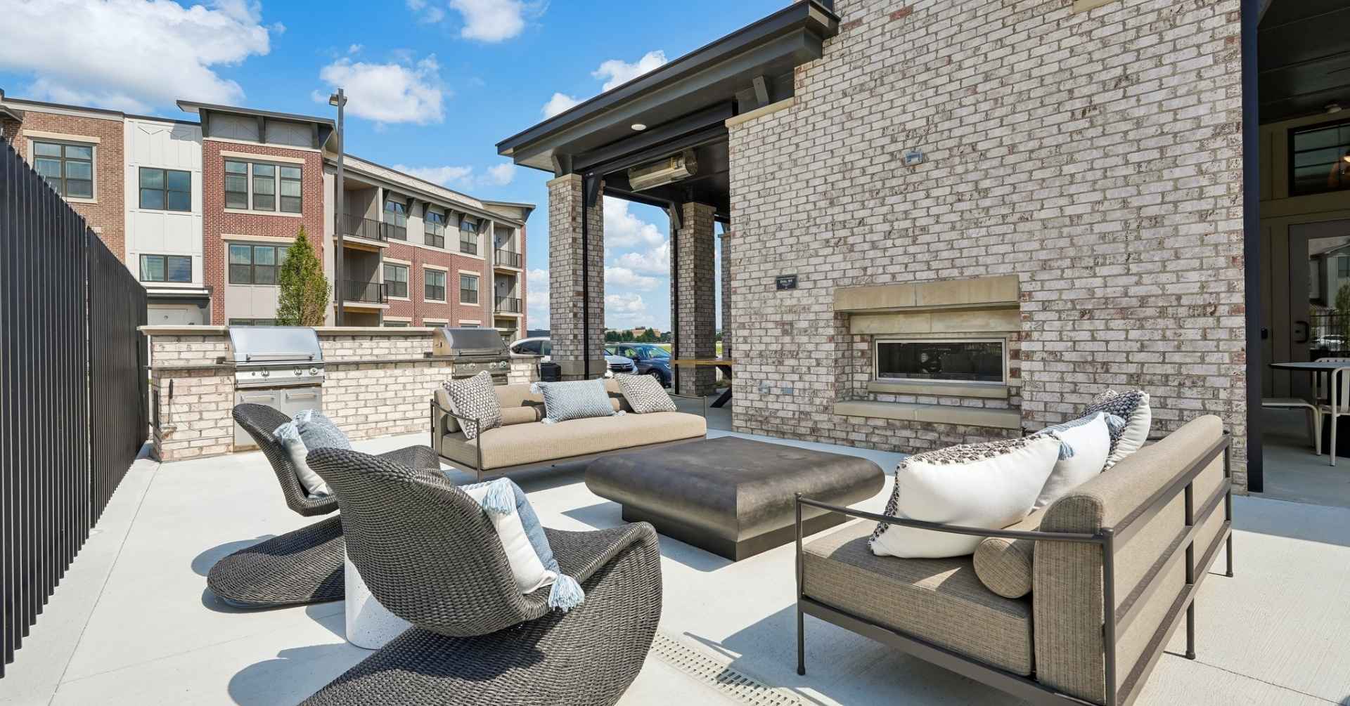 Hyde Park Outdoor Lounge