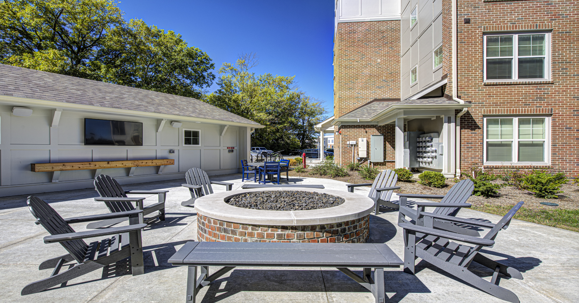 Lakeside 2 firepit area