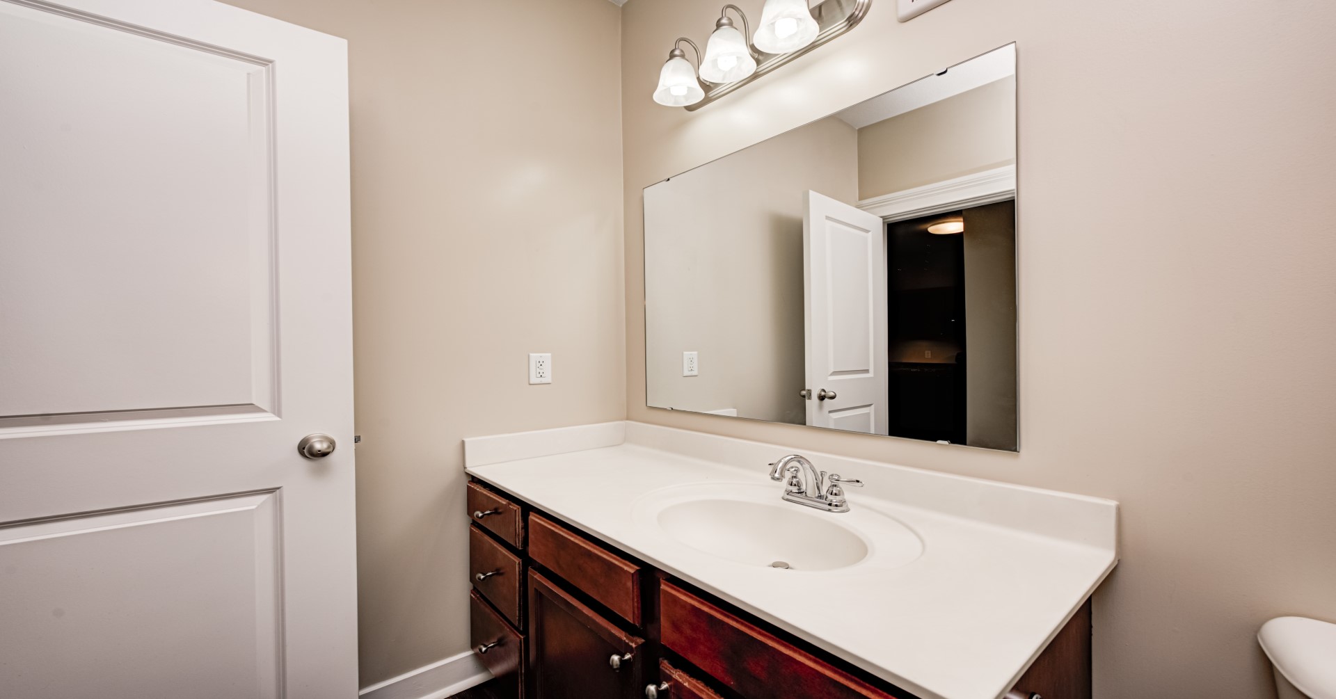 Union Street Flats Bathroom